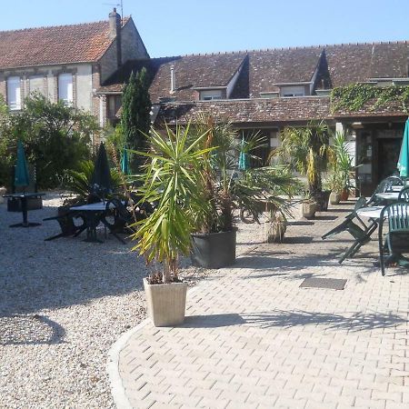 Le Phoenix Saint-Florentin (Yonne) Exterior foto