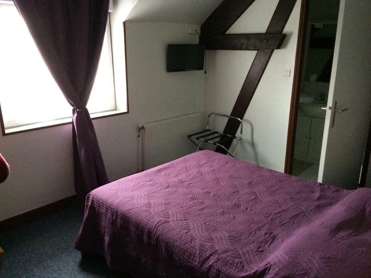 Le Phoenix Saint-Florentin (Yonne) Exterior foto