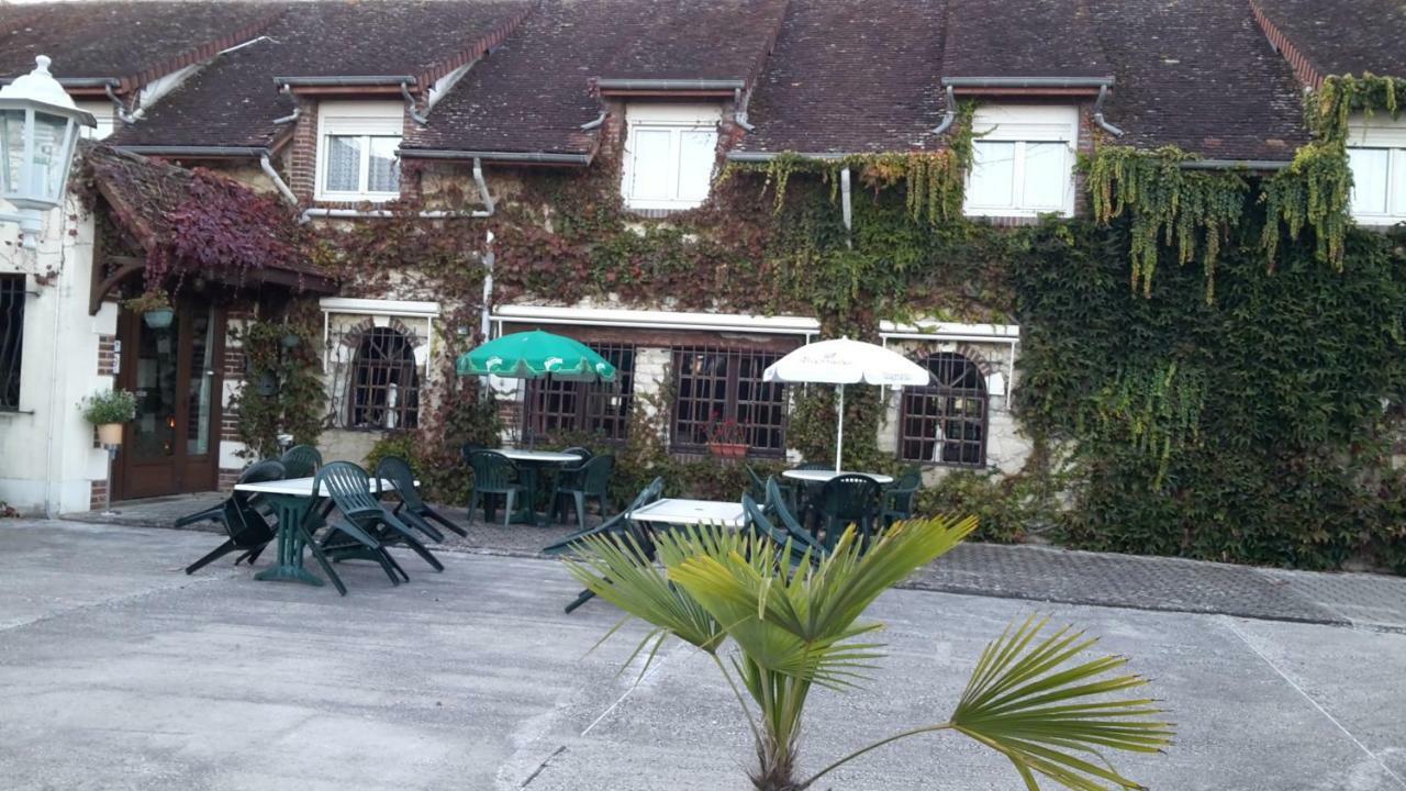 Le Phoenix Saint-Florentin (Yonne) Exterior foto